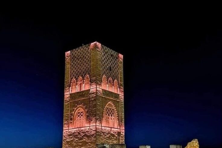 Open Moroccan courtyard with central water fountain