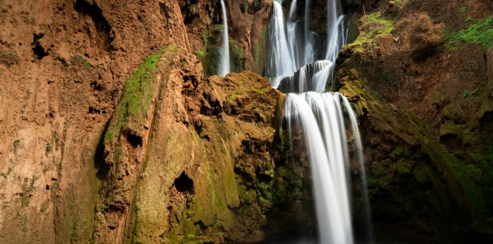 Vue de Ouzoud Waterfalls: The Ridge & Boat Hike au Maroc