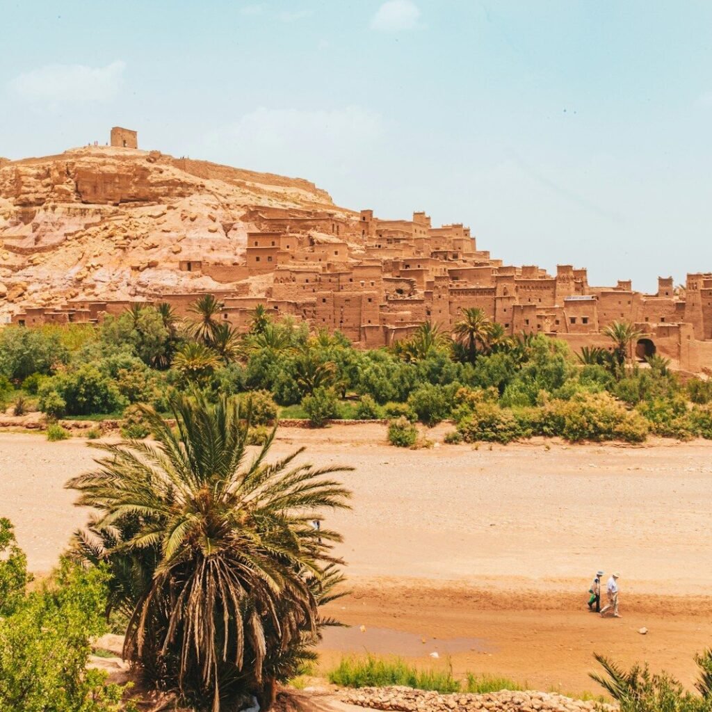 The Ait Benhaddou Kasbah is a complex of traditional buildings located in the Ouarzazate region. Constructed of mud brick and surrounded by a defensive wall reinforced with towers, it is characterized by its simplicity and solidity. With its distinctive architecture, this kasbah is considered a model of traditional housing in southern Morocco. The Ait Benhaddou Kasbah is a UNESCO World Heritage Site.